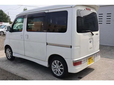 Daihatsu Atrai Wagon