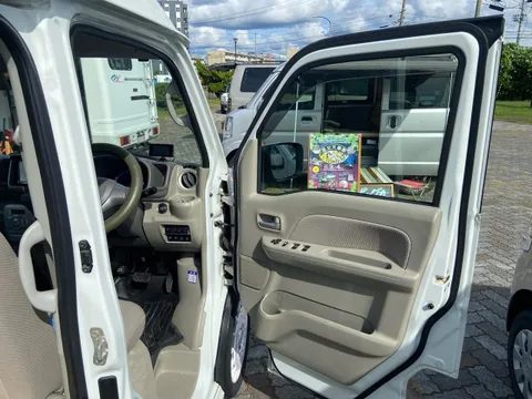 Nissan Clipper Rio