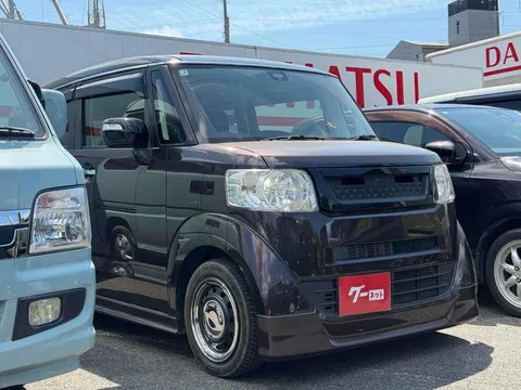 Honda N-BOX Slash