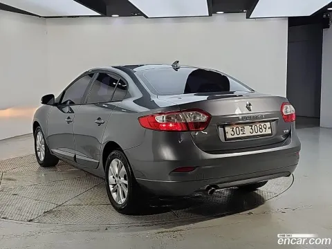 Renault SM3