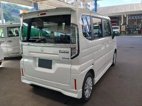Suzuki Spacia Custom
