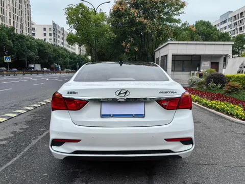 Hyundai Mistra