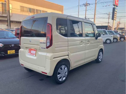 Suzuki Spacia