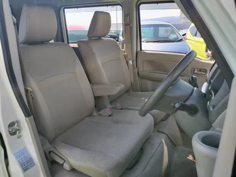 Nissan Clipper Rio