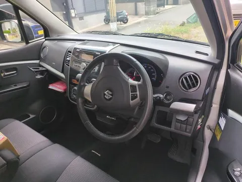 Suzuki Wagon R Stingray