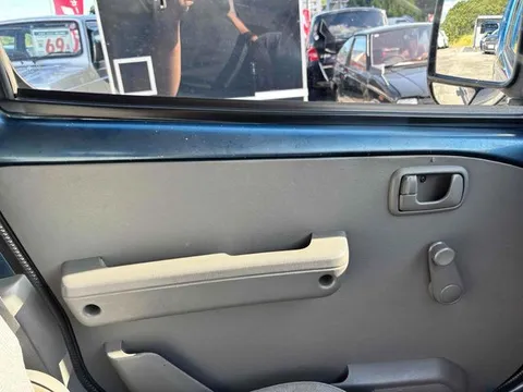 Nissan Clipper Van