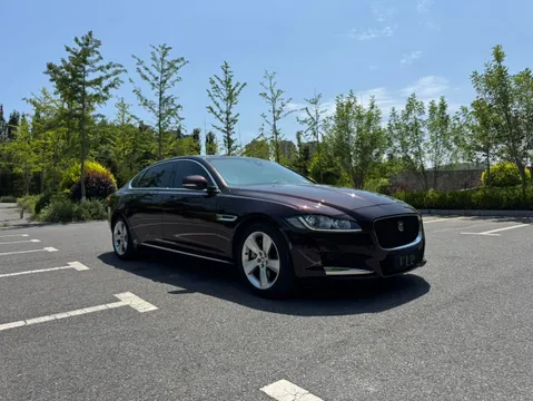 Jaguar XFL