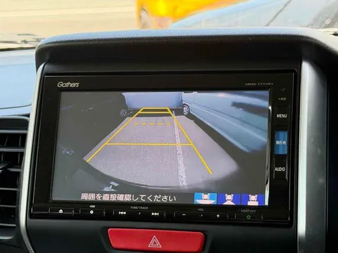 Honda N-BOX Slash