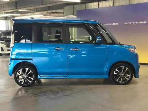 Suzuki Spacia Custom Z