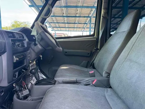 Mitsubishi Minicab Van