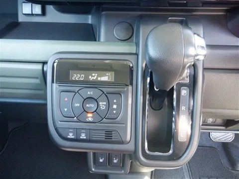 Suzuki Spacia Gear
