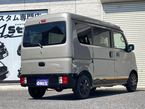 Suzuki Every