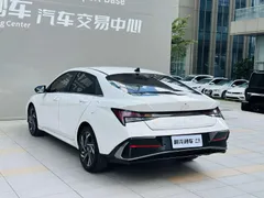 Hyundai Elantra (Avante)