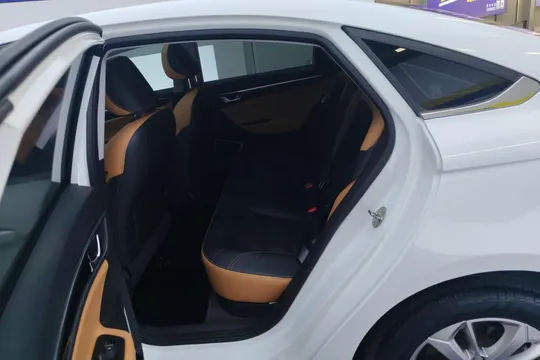 Geely Emgrand GL