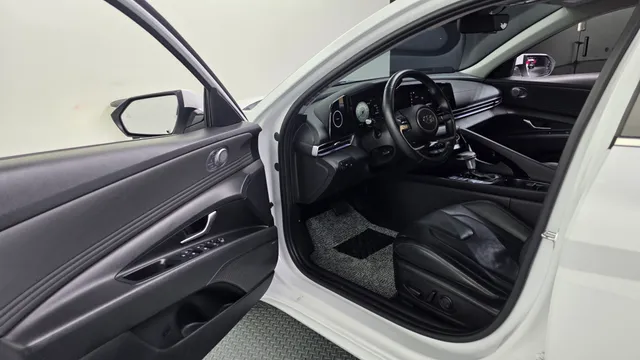 Hyundai Elantra (Avante)
