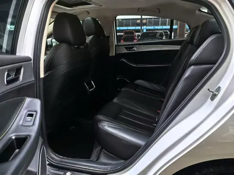 Chery Arrizo 5