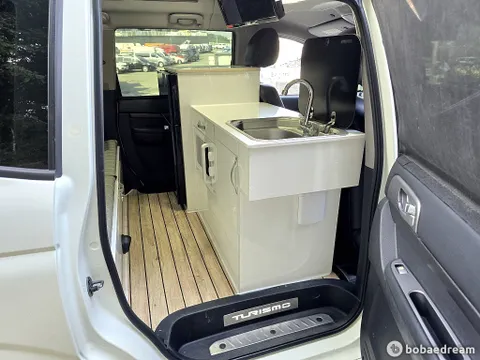 SsangYong Stavic (Korando Turismo)