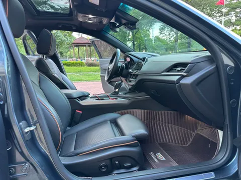 Cadillac CT4