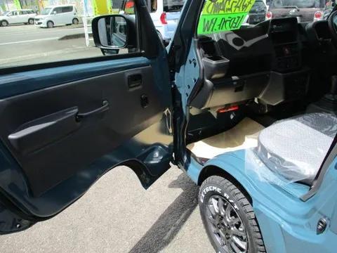 Suzuki Carry Track