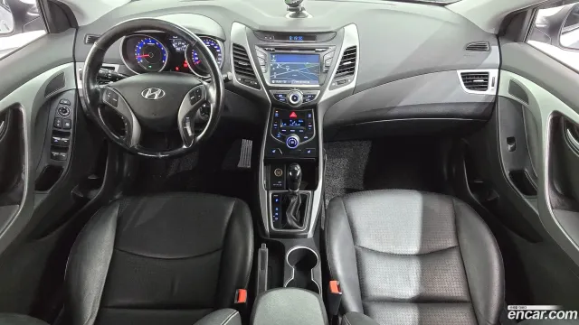 Hyundai Elantra (Avante)