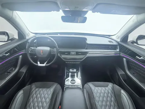 Hongqi HS5