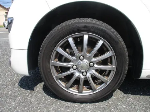 Toyota Pixis Joy