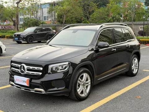 Mercedes-Benz Mercedes-Benz GLB