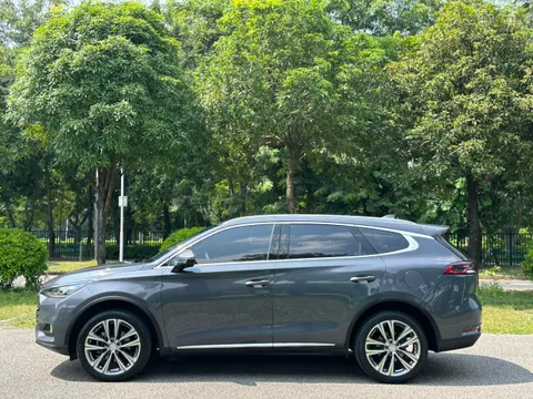 BYD Tang