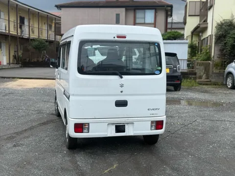 Suzuki Every