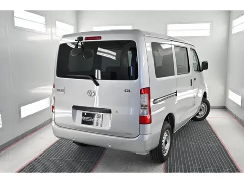 Toyota TownAce Van