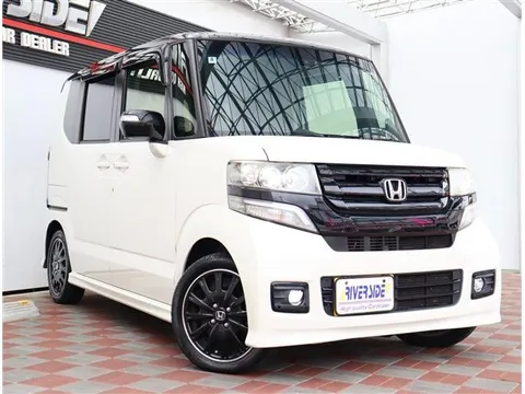 Honda N-BOX Custom