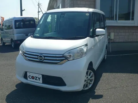Nissan Dayz Roox