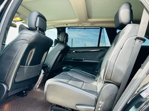 Mercedes-Benz R-Class