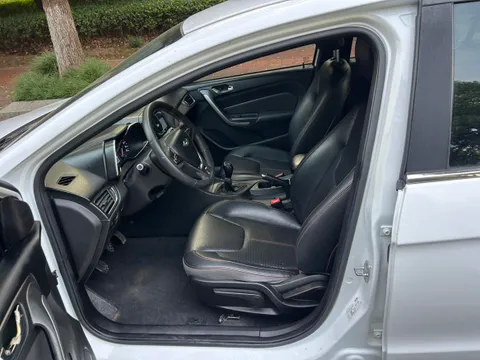 Chery Arrizo 5