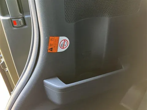 Toyota Pixis Mega