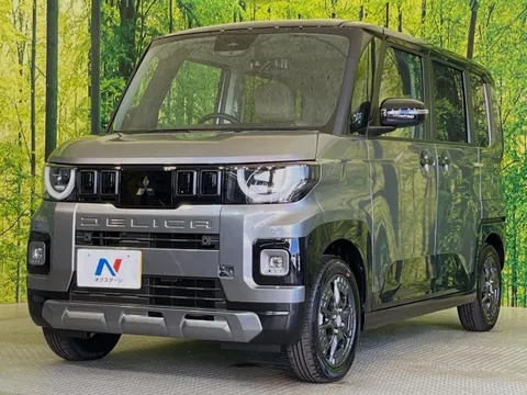 Mitsubishi Delica Mini