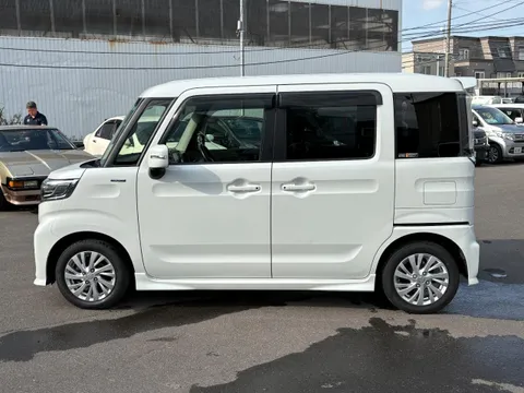 Suzuki Spacia Custom