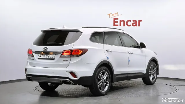 Hyundai Grand Santa Fe (Maxcruz)
