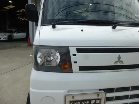 Mitsubishi Minicab Truck