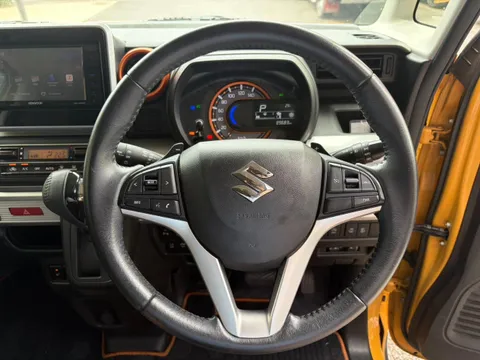 Suzuki Spacia Gear