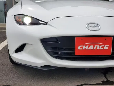 Mazda MX-5 (Roadster)