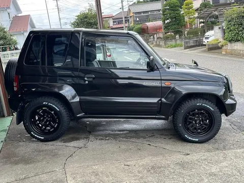 Mitsubishi Pajero JR