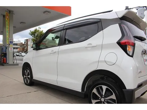 Mitsubishi eK X