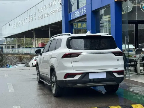 Geely Haoyue