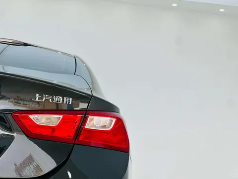 Chevrolet Malibu XL