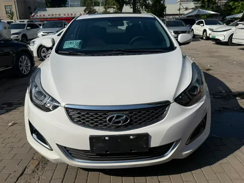 Hyundai Elantra (Avante)