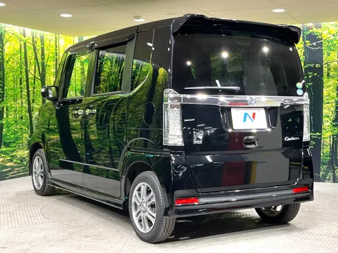 Honda N-BOX Custom