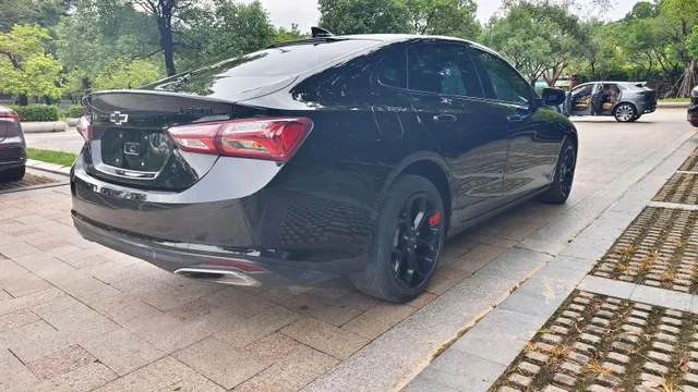 Chevrolet Malibu XL