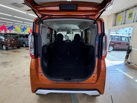 Mitsubishi eK X Space