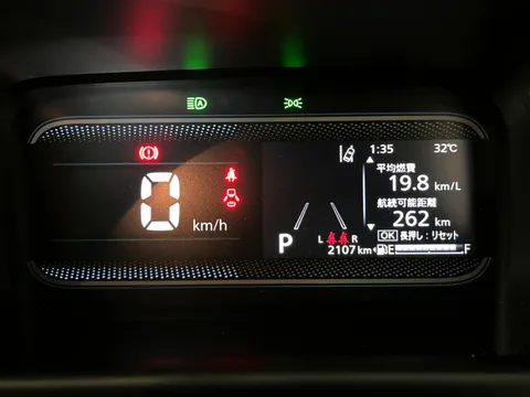 Suzuki Spacia